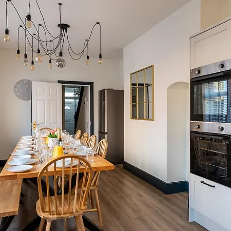 22 Ashville Avenue Vakantiehuis Scarborough